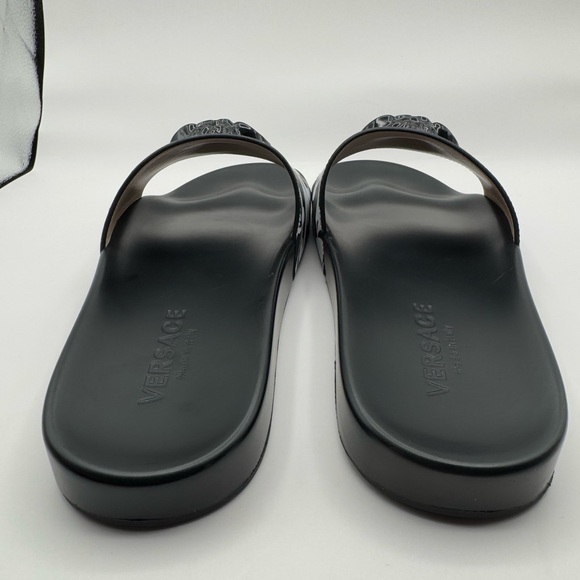 Versace Slides. - Picture 8 of 11